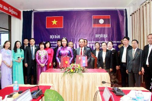 Lãnh đạo Hội đồng nhân dân TP Đà Nẵng thăm và làm việc tại Lào