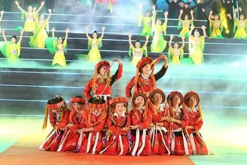 Khai mạc Ngày hội văn hóa các dân tộc ít người toàn quốc tại Lai Châu