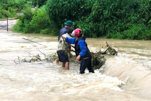 Nữ Bí thư Chi bộ hết lòng với nhân dân