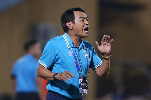 Hà Nội FC 'chạm đáy' bảng xếp hạng V-League, tân HLV trưởng Đinh Thế Nam nói gì?