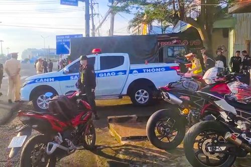Xử lý đoàn mô tô phân khối lớn chạy quá tốc độ, nẹt pô trên quốc lộ 1