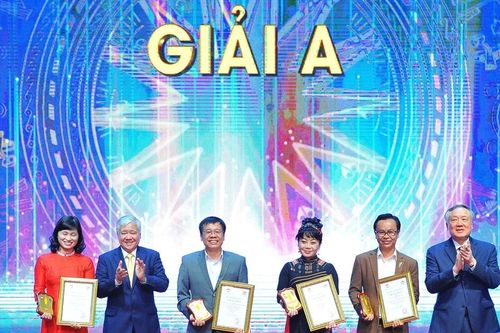 Tôn vinh 54 tác phẩm xuất sắc nhất Giải Báo chí phòng chống tham nhũng