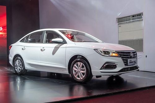 MG5 vừa ra mắt đã được giảm giá, sedan hạng C rẻ ngang Hyundai i10