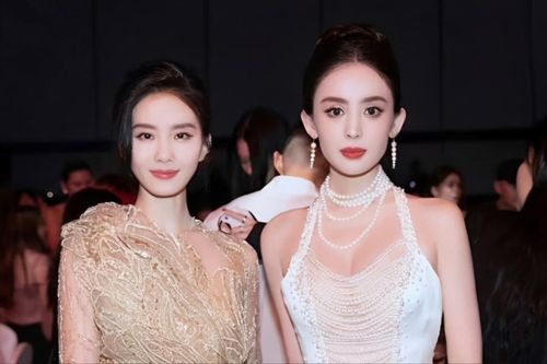 Lưu Thi Thi và 'người đẹp Tân Cương' chung khung hình: Nhìn qua là biết ngay ai đỉnh hơn