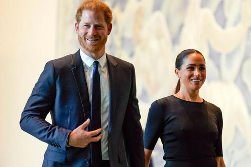 Harry và Meghan Markle 'bất đồng' vì quan điểm khác nhau về kiếm tiền