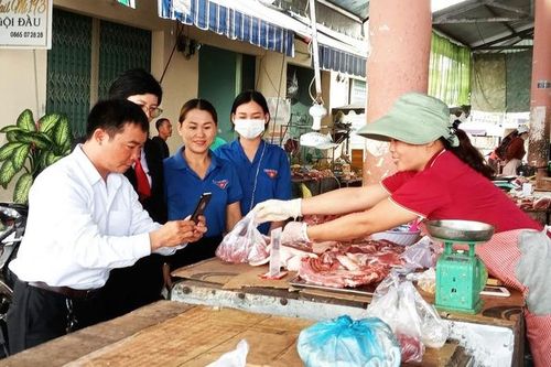 Đắk Nông: Cư Jút tích cực chuyển đổi số, tiến tới mô hình chợ không tiền mặt