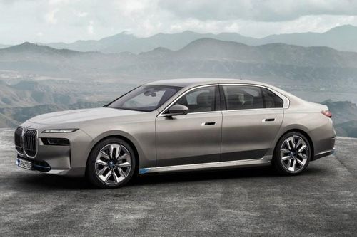 BMW 'không hứng thú' với cuộc chiến giá cả