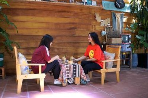Quán café cực chill tại Chợ Mới