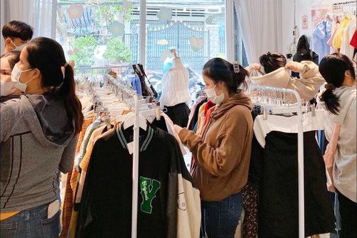 'Đu trend' trào lưu mua sắm đồ second-hand của người trẻ