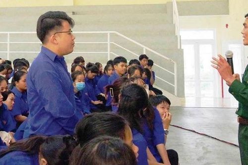 Đưa pháp luật đến với học sinh nơi biên giới
