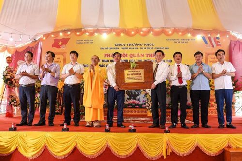 Đón bằng công nhận bảo vật quốc gia tượng Quan thế âm ở Bắc Ninh