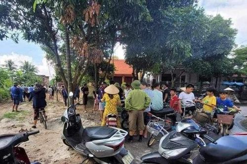 Xác pháo tung tóe sau vụ nổ làm một người thiệt mạng