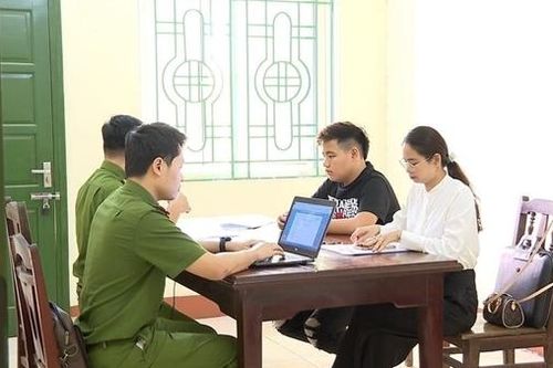 Khởi tố nhóm đối tượng thông chốt và tấn công CSGT