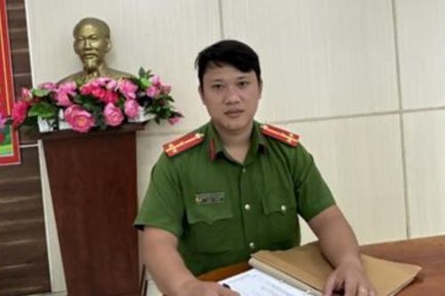 Anh cảnh sát khu vực xung kích tấn công tội phạm