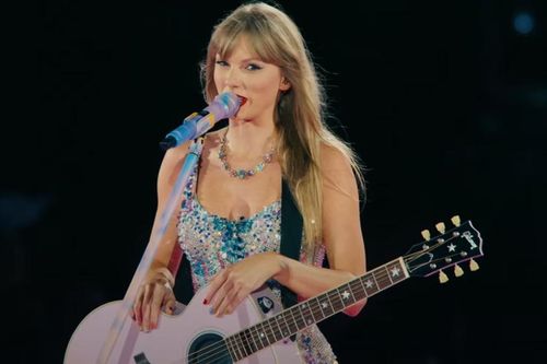 'Taylor Swift: The Eras Tour' - Một trải nghiệm đáng thưởng thức cho cả fan và không fan