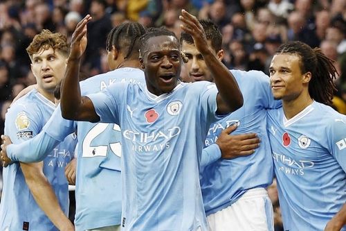 Doku ghi một bàn và có bốn pha kiến tạo giúp Man.City vùi dập Bournemouth 6-1