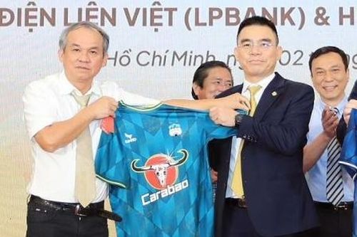 Chủ tịch VFF đánh giá cao vai trò của bầu Đức với bóng đá Việt Nam