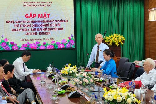 Gặp mặt tri ân nhà giáo chi viện cho giáo dục Đắk Lắk thời kỳ chống Mỹ