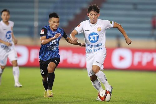 Hồng Duy được tha thứ với lỗi 'tày đình'
