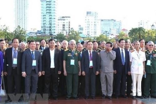 Chuyến đi ý nghĩa của đoàn cựu quân tình nguyện, cựu chuyên gia Việt Nam tại Campuchia