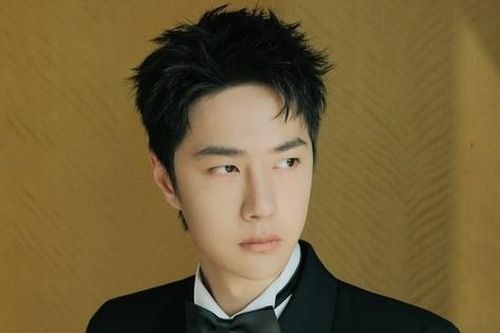 Vương Nhất Bác bị cô lập trong lễ trao giải Kim Kê