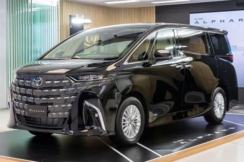 'Chuyên cơ mặt đất' Toyota Alphard 2024 sẽ có giá dự kiến ngang đời cũ, ra mắt Việt Nam ngay tháng này?
