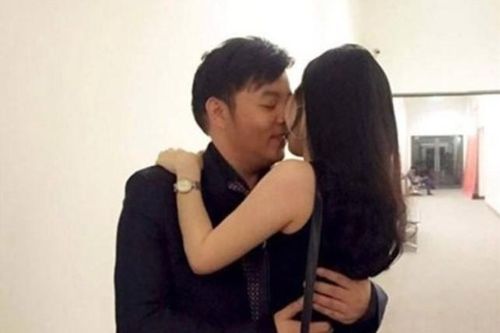 Ca sĩ Việt nổi tiếng: Ly hôn sau 6 tháng lấy vợ, tuổi 44 vẫn độc thân, không con cái nhưng số dư tài khoản vài chục tỷ