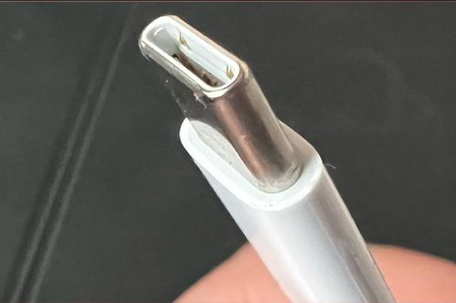 Sử dụng cáp sạc Android cho iPhone 15 liệu có làm hỏng thiết bị của bạn?