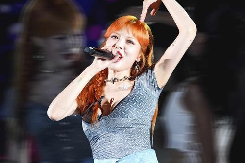 HyunA khiến fan Việt 'nóng mắt' với một hành động, khẳng định danh hiệu 'nữ hoàng gợi cảm' Kpop!