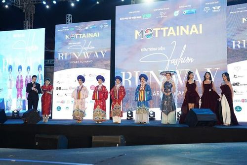 Valentines Van Couture - nhà thiết kế thời trang tài trợ sân khấu đêm Gala Mottainai 2023