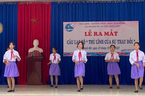 Những thủ lĩnh góp phần thay đổi định kiến giới từ trên ghế nhà trường