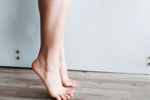 Lợi ích từ việc đi kiễng chân mỗi ngày