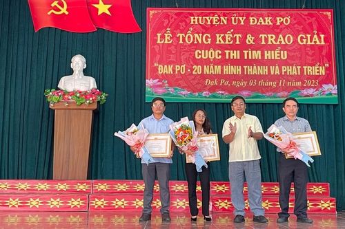 Hơn 29.700 bài thi tìm hiểu 'Đak Pơ 20 năm hình thành và phát triển'