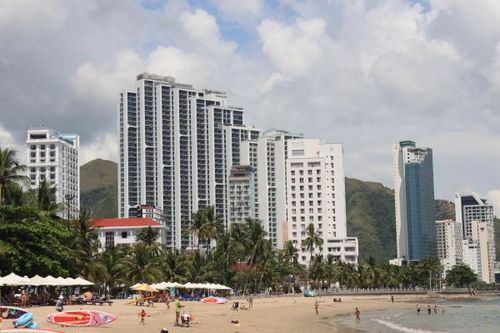 Phí bảo trì các chung cư ở Nha Trang: 'Lờ đờ nước hến...'
