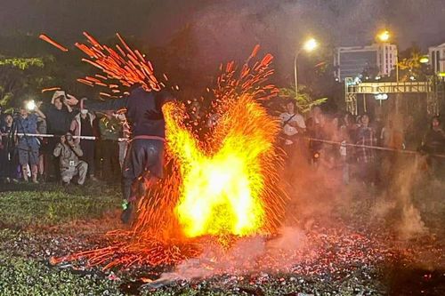 Tuyên Quang trình diễn nghi lễ nhảy lửa tại Lai Châu