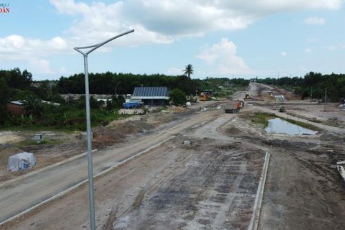 Chủ tịch TP. Đà Nẵng kiểm tra hai dự án giao thông trọng điểm bị chậm tiến độ