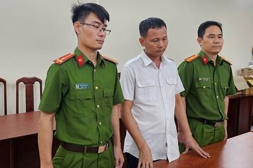 Đề nghị truy tố nhân viên kỹ thuật tại sân bay Tân Sơn Nhất tiếp tay buôn lậu