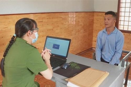 Được nhờ đến bắt kẻ ném chất bẩn vào nhà, 2 người đàn ông gây án mạng