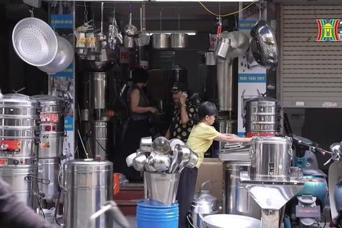 Nghề truyền thống trên phố Hàng Thiếc