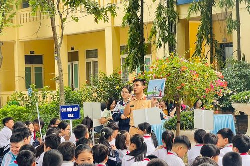 Gần 1.000 học sinh được tuyên truyền, giáo dục pháp luật, an toàn cháy, nổ