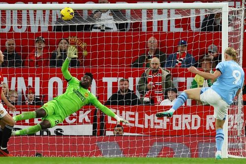 Cà phê đầu tuần: Man City đã giả vờ 13 năm để vượt MU