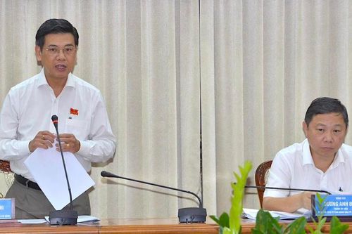 Tuyến y tế cơ sở: Cần thêm chính sách đặc thù để thu hút nhân lực