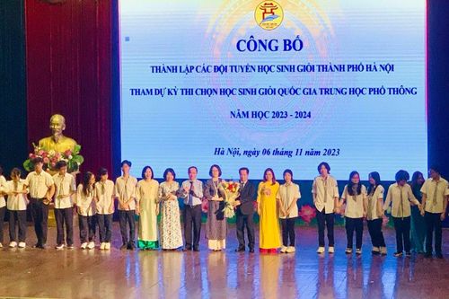 Hà Nội tập huấn 12 đội tuyển tham dự kỳ thi học sinh giỏi quốc gia