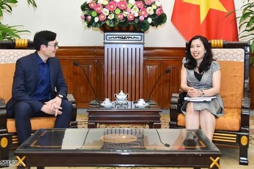 Bộ Ngoại giao luôn khuyến khích và trân trọng những đóng góp của trí thức kiều bào hướng về quê hương