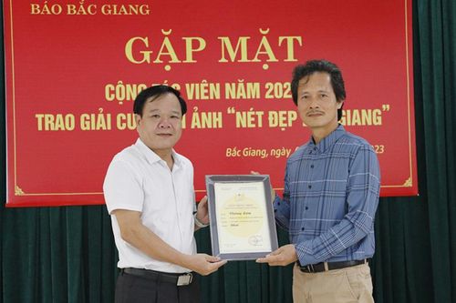 Báo Bắc Giang trao giải Cuộc thi ảnh 'Nét đẹp Bắc Giang' năm 2023