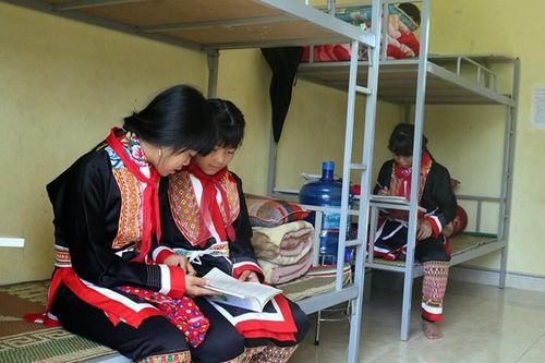 'Vượt khó' để hỗ trợ trẻ em dân tộc thiểu số bị xâm hại
