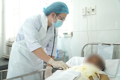 Câu cá gần đường dây điện, 3 người bị phỏng nặng