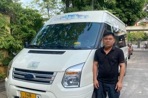Bị giữ giấy phép lái xe, nam tài xế lên mạng đặt làm giả để tiếp tục hành nghề chở khách