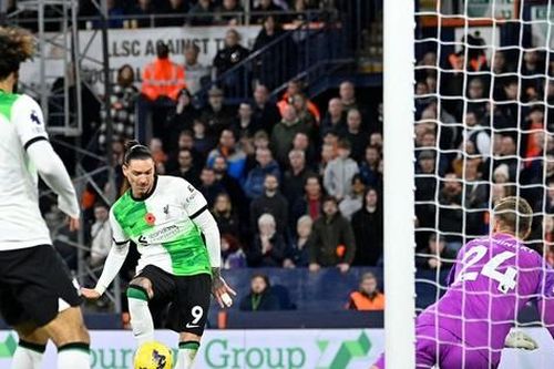 Ngôi sao 100 triệu euro của Liverpool bị chấn chỉnh vì liên tục bỏ lỡ cơ hội khó tin