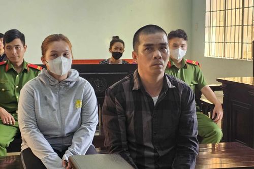 Vụ bé 3 tuổi bị mẹ và người tình hành hạ: Có dấu hiệu bỏ lọt tội